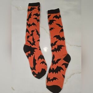 🔥Halloween Bat Pattern Orange and Black Socks🔥
